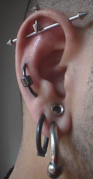 tatuagens e piercings Right-ear